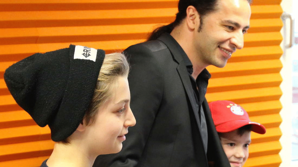 Dina Ceylan Kinder – Ein Blick auf Familie, Leben und Karriere hinter den Kulissen 2 image 174