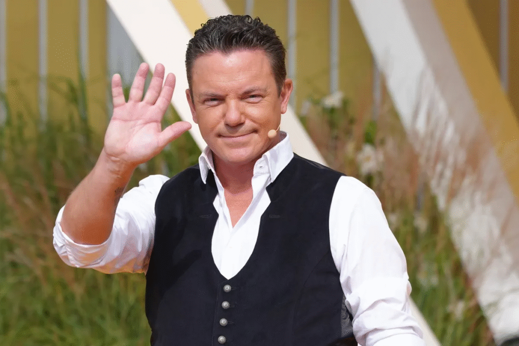 Stefan Mross: Der Weg vom Schlagersänger zum vielseitigen Entertainer – Ein tiefgehender Blick 2 image 21