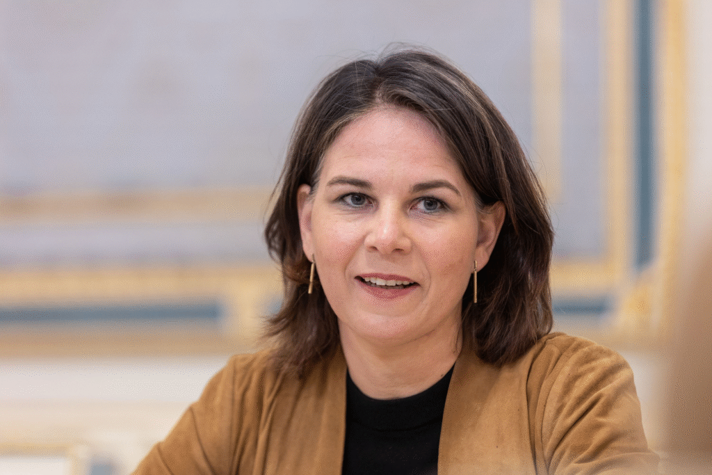 Annalena Baerbock : la diplomatie allemande entre fermeté éthique et défis géopolitiques contemporains 4 image 73