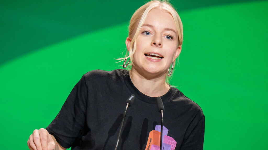 Jette Nietzard: Zwischen Provokation und politischem Wandel – Wer sie wirklich ist 4 image 94