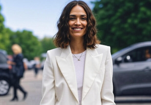 Unkomplizierte Frisuren mittellang ab 50